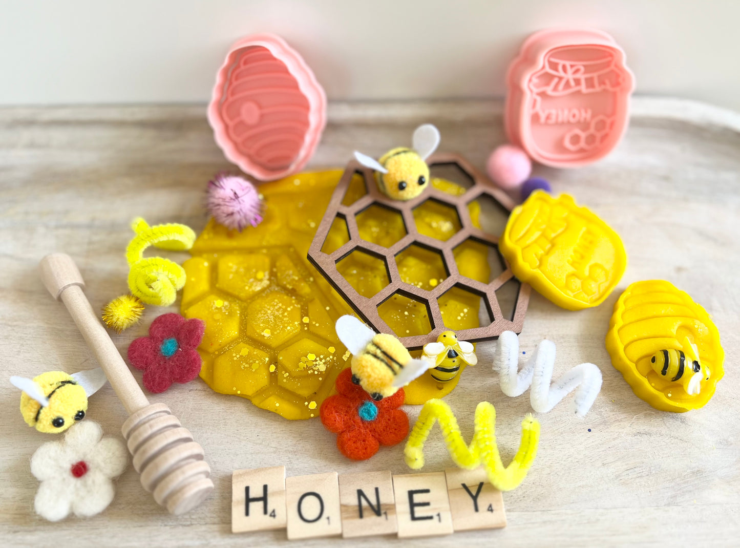 Bumblebee Mini Playdough Kit