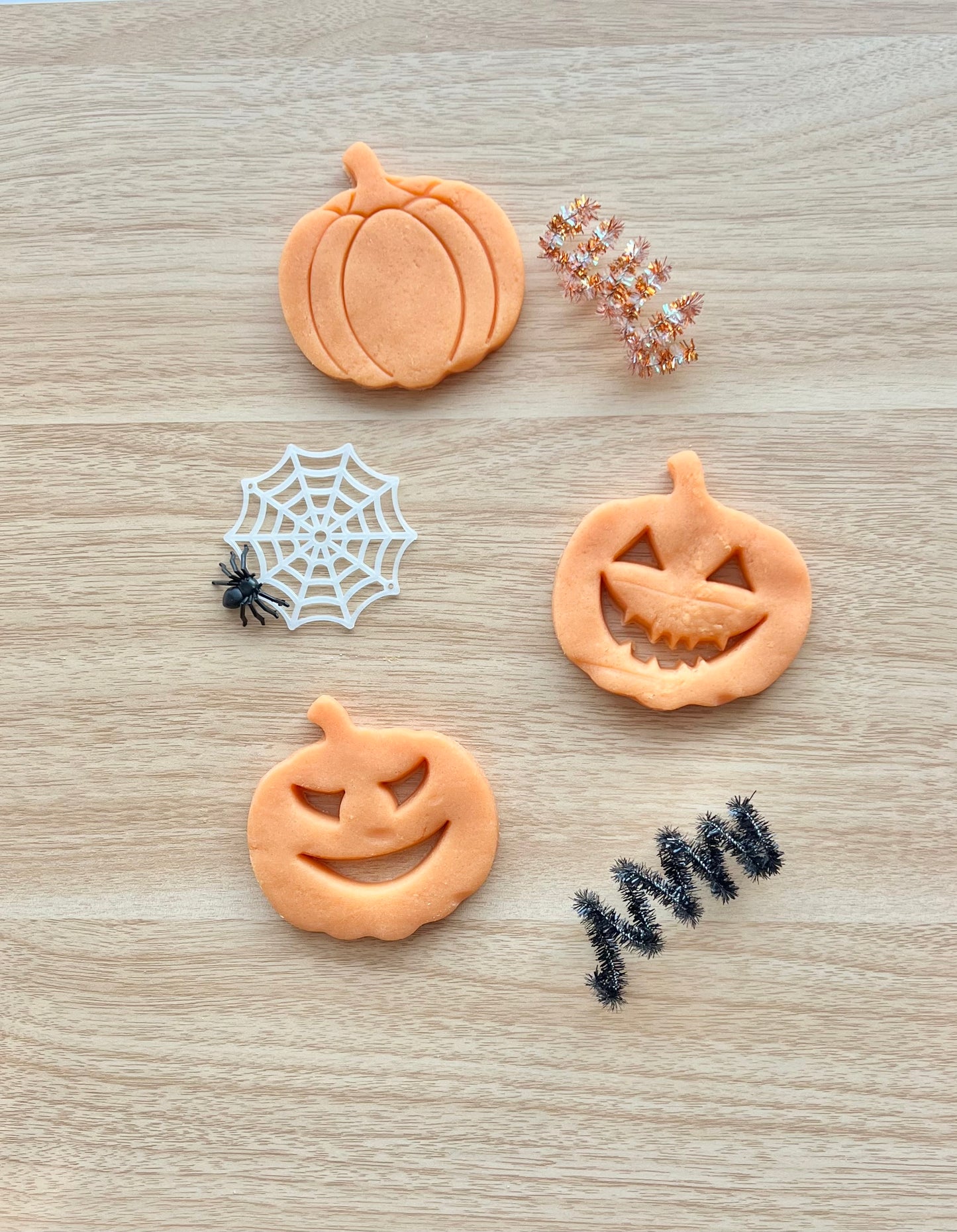 Jack-o'-lantern Mini Kit