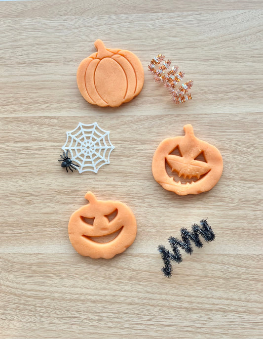 Jack-o'-lantern Mini Kit