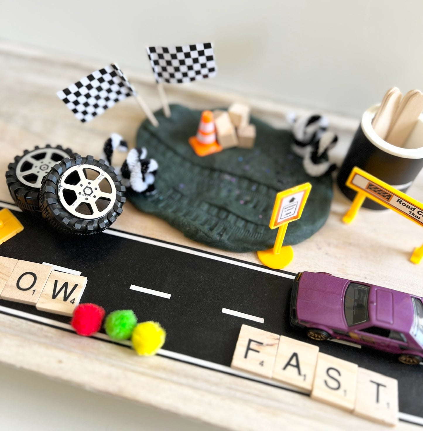 Race Day Mini Playdough Kit